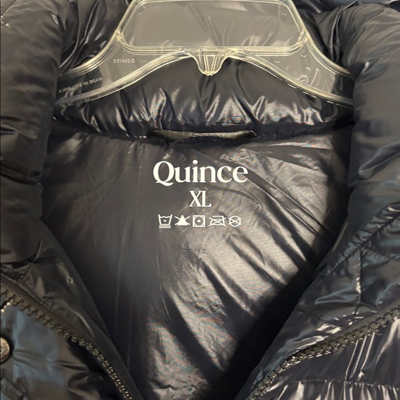 Quince XL Shiny Black Puffer Jacket - Picture 4 of 8